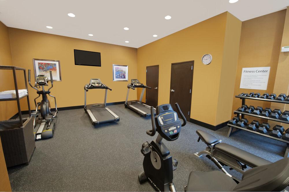 Holiday Inn Express Fredericksburg - Southpoint By Ihg Buitenkant foto