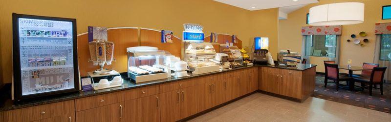 Holiday Inn Express Fredericksburg - Southpoint By Ihg Buitenkant foto