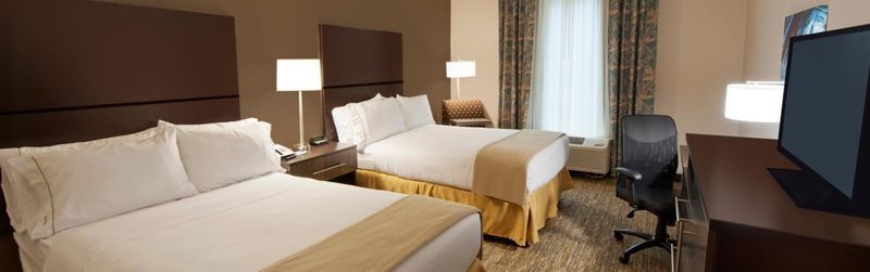 Holiday Inn Express Fredericksburg - Southpoint By Ihg Buitenkant foto
